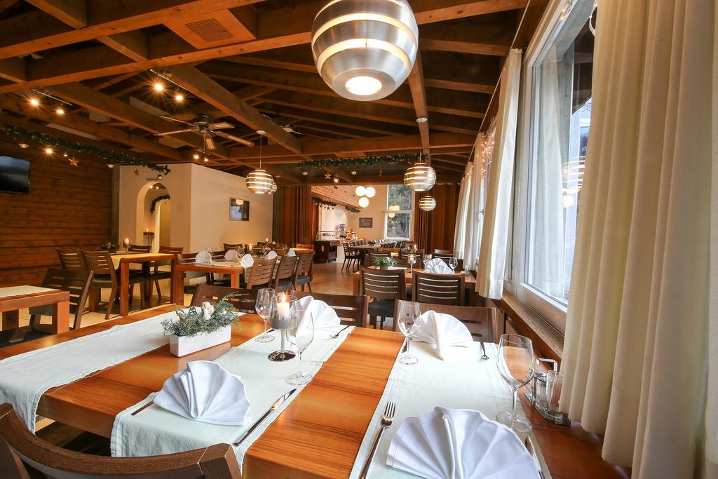 Hotel Grüsch Zewnętrze zdjęcie