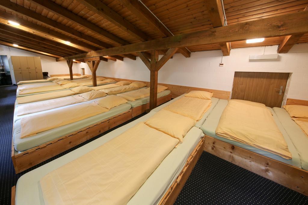 Hotel Grüsch Zewnętrze zdjęcie
