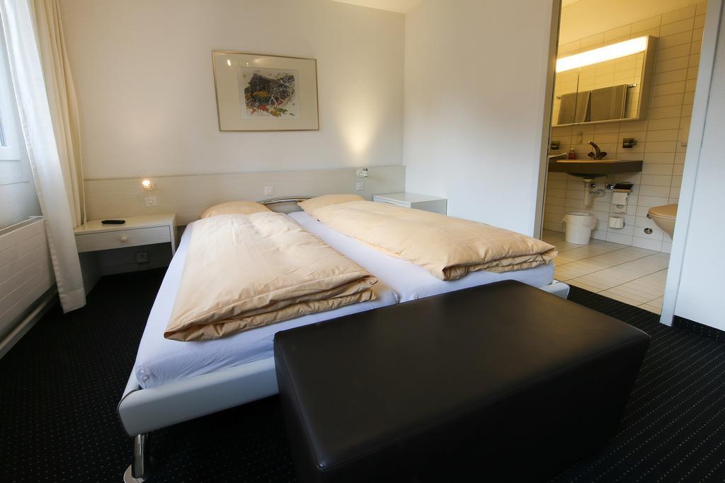 Hotel Grüsch Zewnętrze zdjęcie